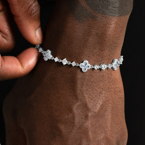 Blue Clover Micro Bracelet