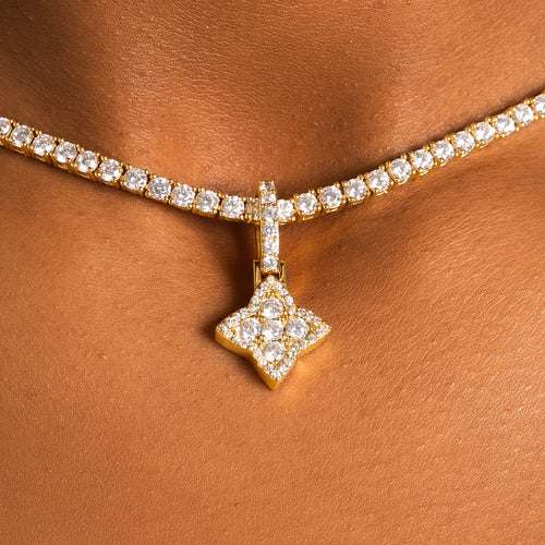 Clover Pendant Gold