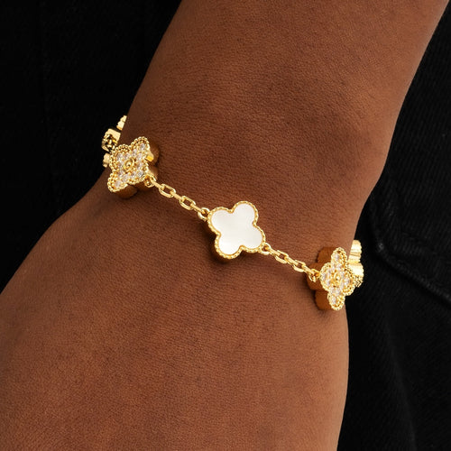 Iced Pearl Clover Bracelet Gold