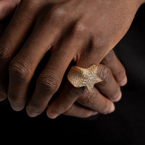 Iced Star Ring Gold