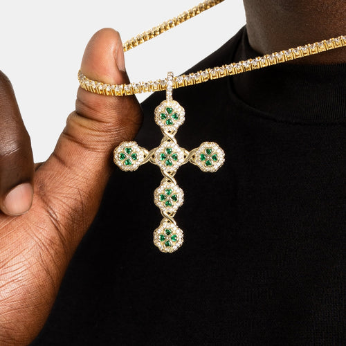 Cloverleaf Cross Pendant Gold
