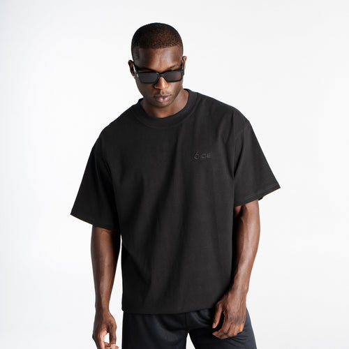 ESSENTIAL BLACK TEE