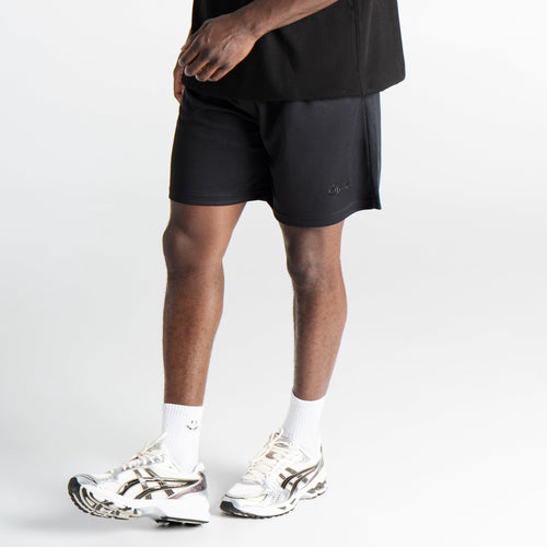 ESSENTIAL BLACK SHORT