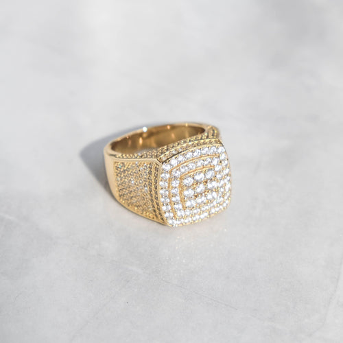 Double Step Signet Ring Gold Moissanite